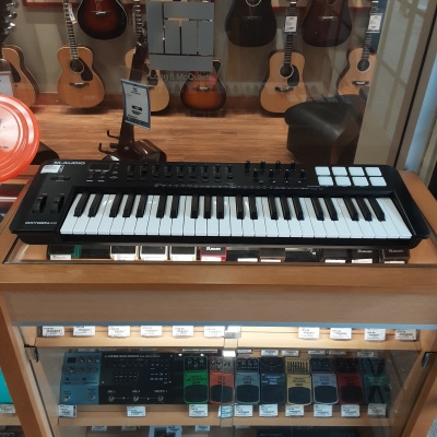 Oxygen 49 (MKV) 49-key USB MIDI Keyboard Controller